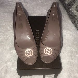 Gucci Rubber sandal in new mauve pink